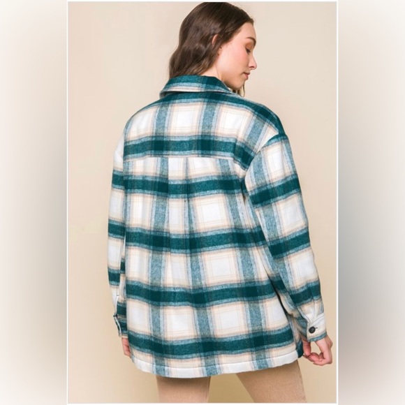 302 🎀 Olive Green Plaid Shacket - Picture 4 of 4